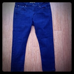 Levi's ankle Jean